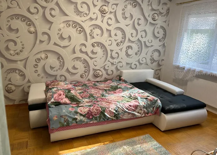 Apartament Korter Uembritsetud Metsaga